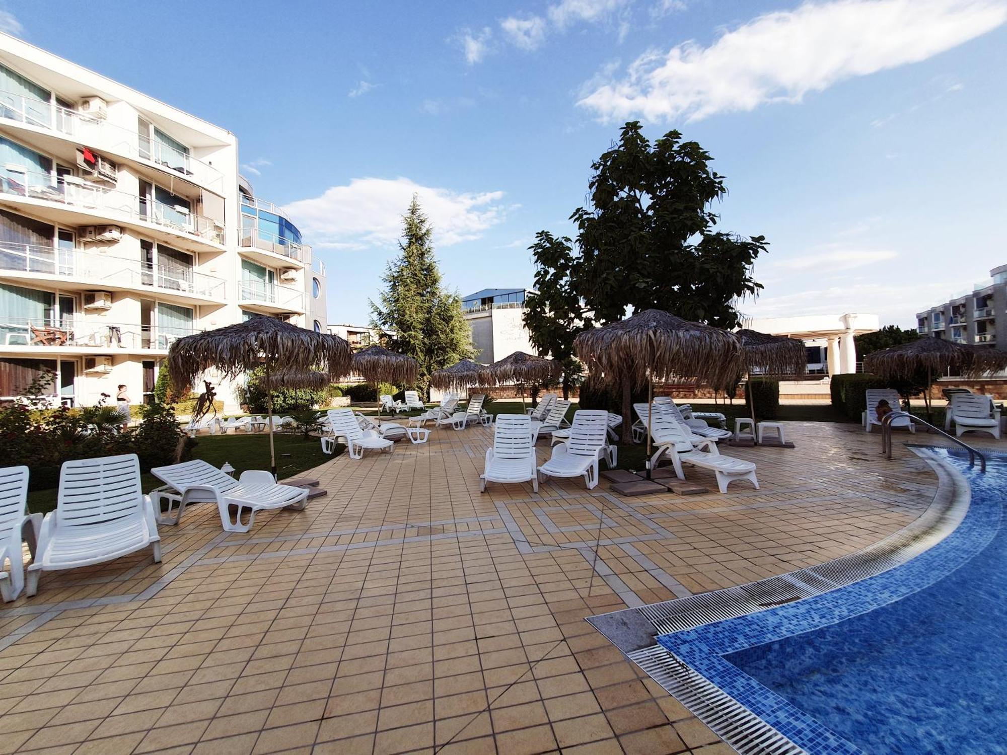 Elena'S Lux Aparthotel - Town & Sea View - Atlantis Spa Sarafovo Buitenkant foto